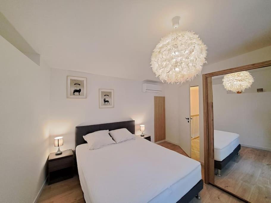 Antibes, Duplex Lumineux Apartment Reims Exterior photo